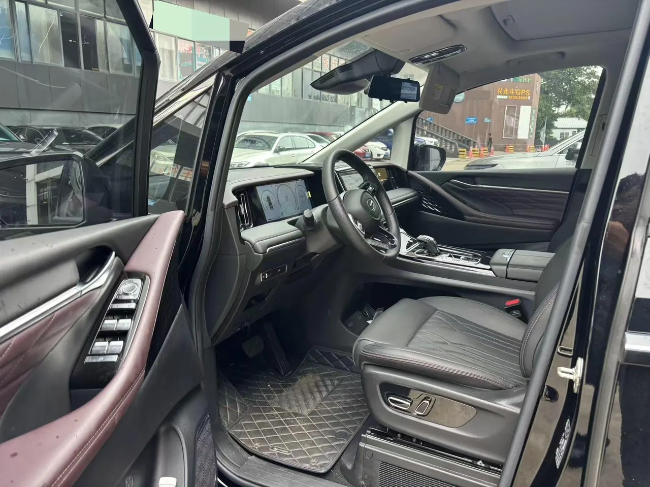 GAC Trumpchi 2024 M8 2.0T 400T Grandmaster Series Supreme‑Grade Automatic 2