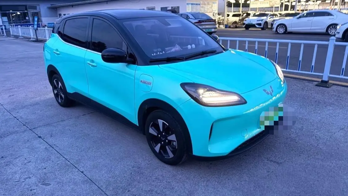 WuLing 2024 Plantronics PLUS 401km Five-seat Edition Automatic Gear 4