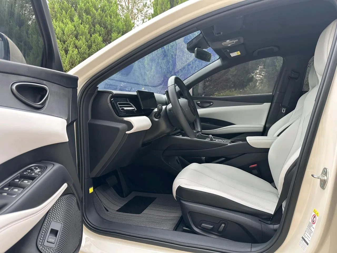 BYD 2024 seal 06 DM-i 1.5 stepless 80KM noble automatic gear 3