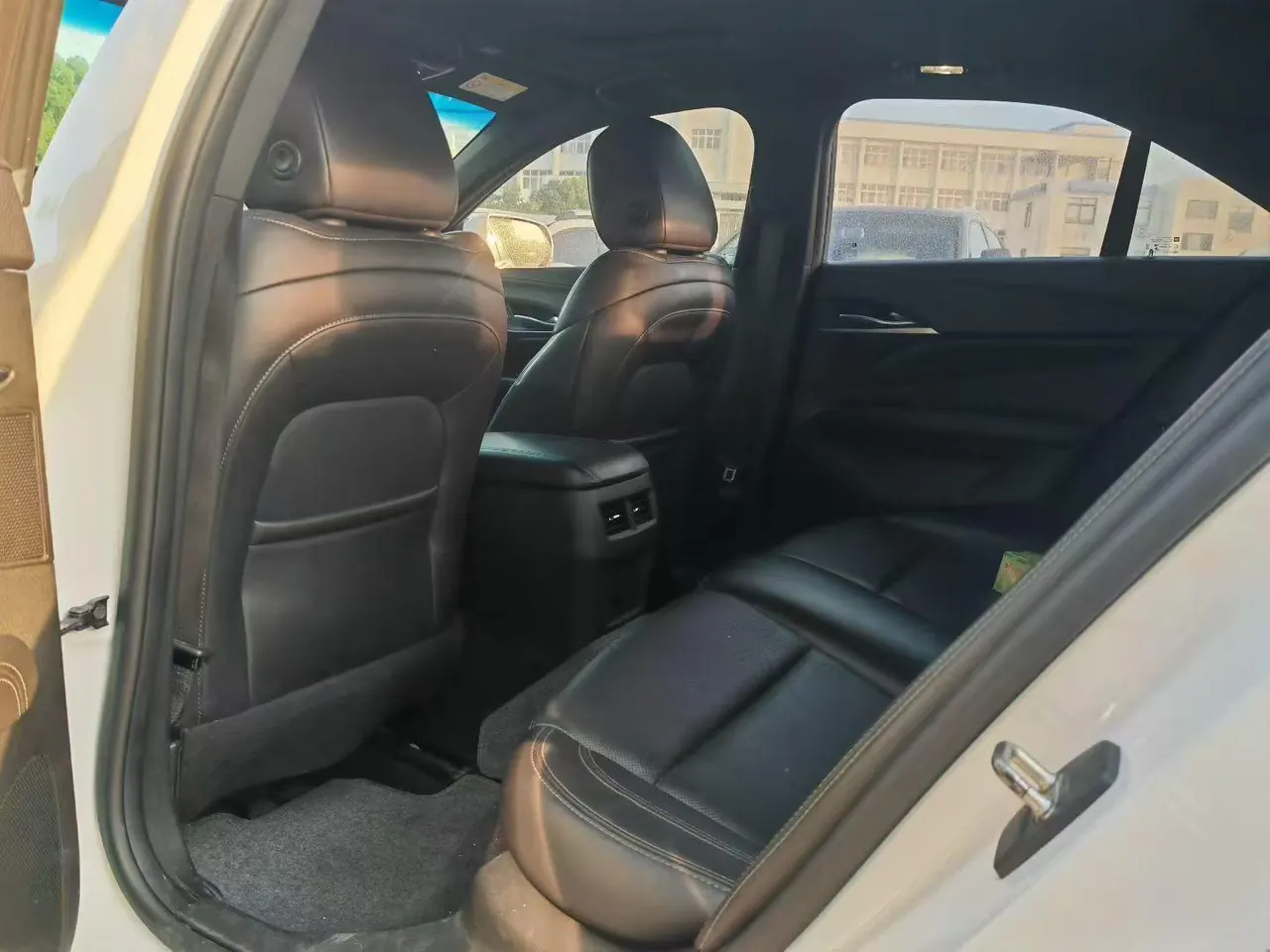 Cadillac 2021 CT4 2.0T 28T luxury automatic gear 3