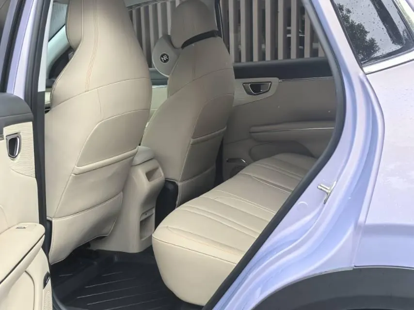 WuLing 2025 Plantronics S 430km Exclusive Automatic Transmission 5
