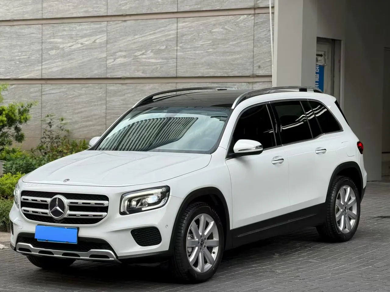 Open image lightbox: Mercedes Benz 2020 GLB 200 1.3T Fashion Automatic