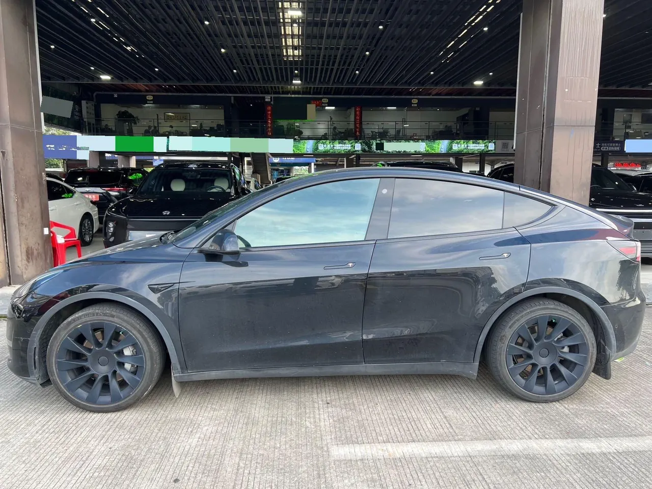 Tesla 2021 Model Y Standard Endurance Rear Drive Automatic Gear 3