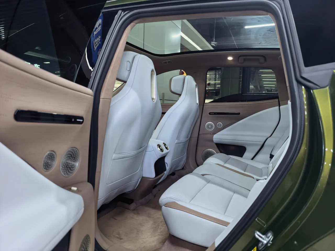 Avatr 2026 Avatr 07 Ultra Pure Electric Edition Four-wheel Drive Automatic Gear 5