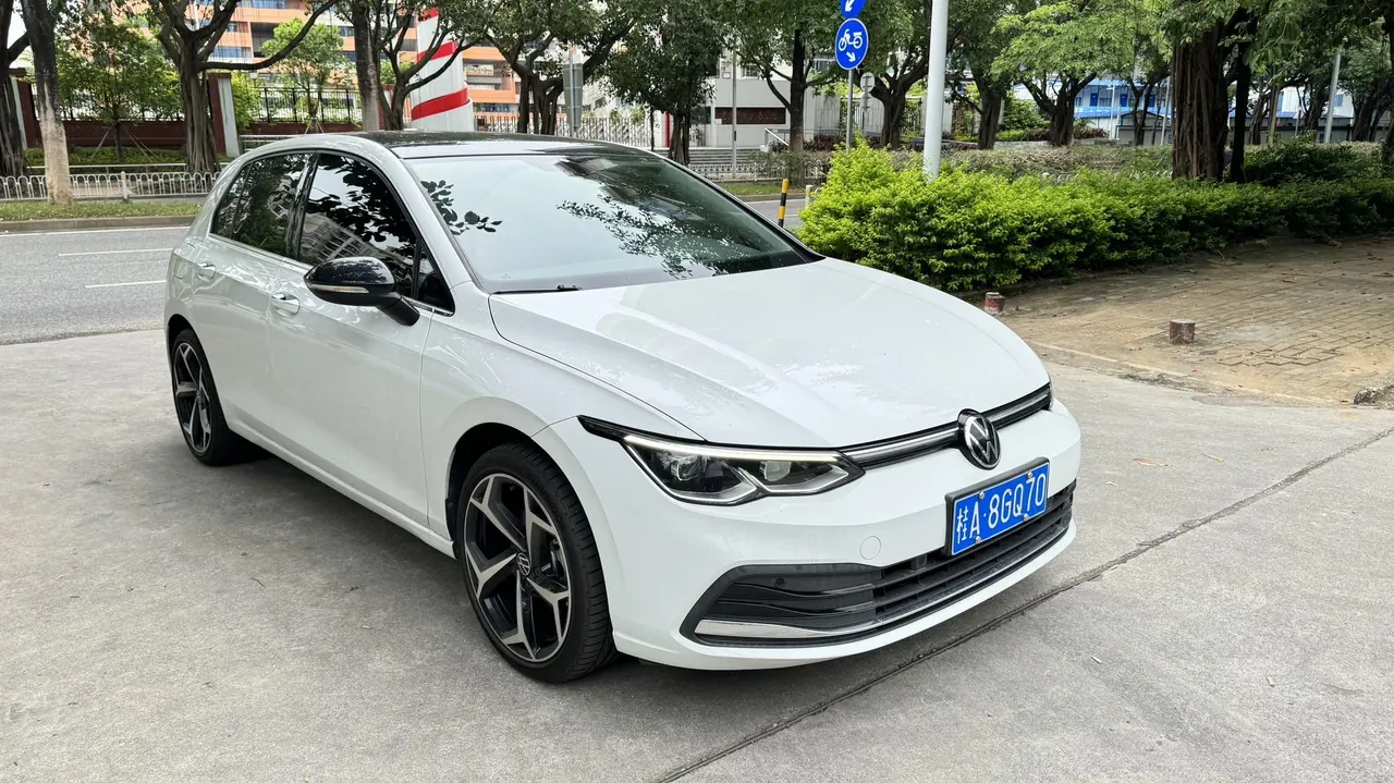 Volkswagen 2021 Golf 8 PRO 1.4TSI 280TSI Automatic 2