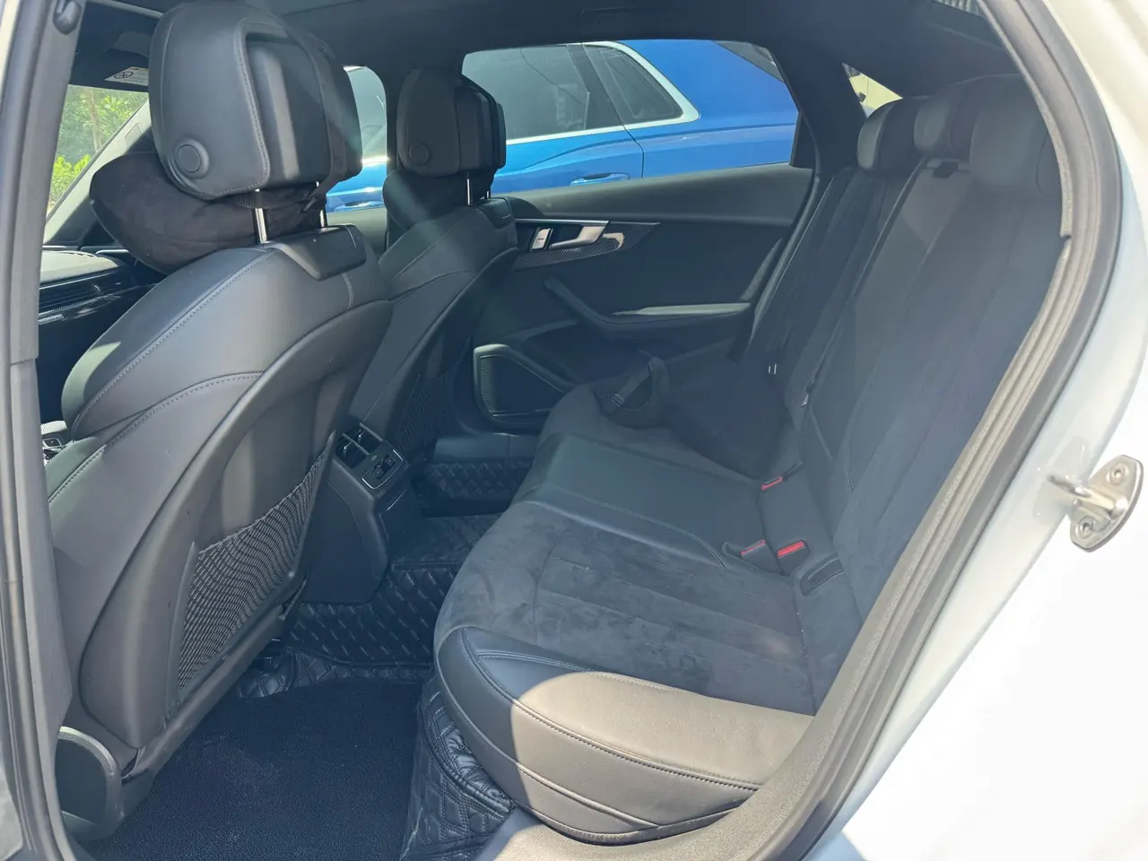 Audi 2024 A4L 2.0TFSI 45TFSI Quattro Selected Dynamic Automatic 5