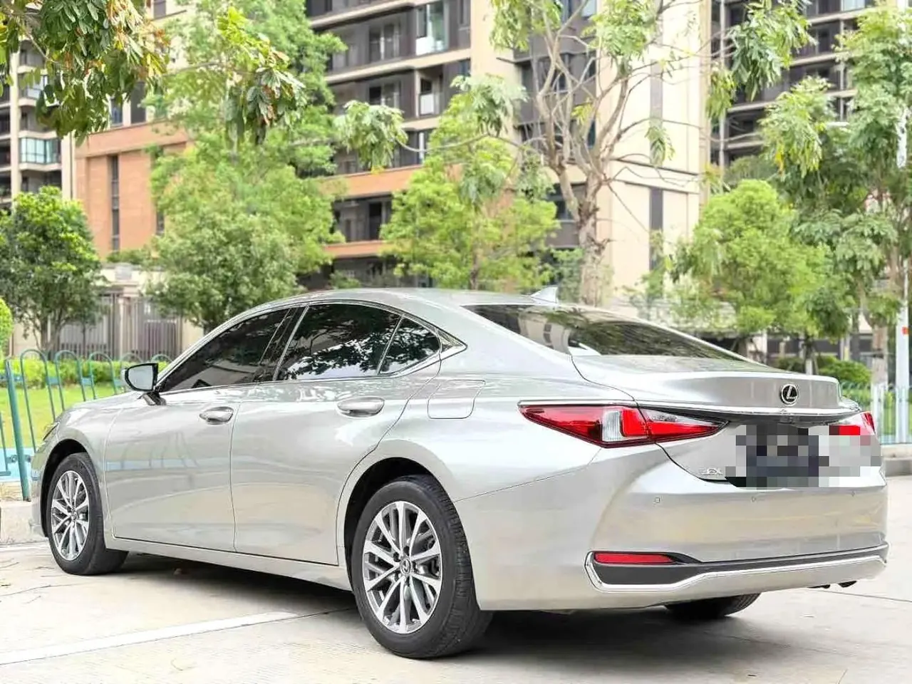 Lexus ES (Imported) 2020 ES200 2.0 Stepless Deluxe Edition Automatic Gear 8