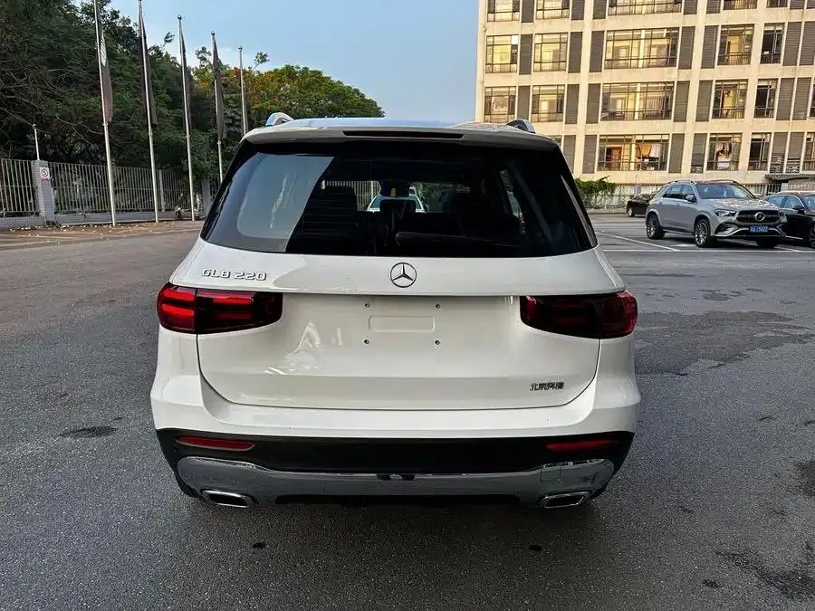 Mercedes Benz 2025 GLB 220 48V 2.0T fashion automatic gear 4