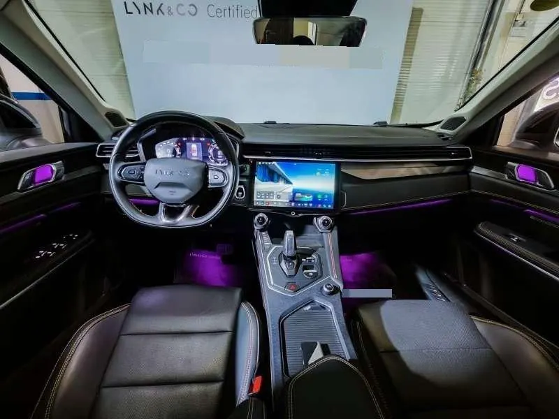 LYNK&amp;CO 2021 LYNK&amp;CO 01 2.0TD Two-Drive Pro Automatic 9