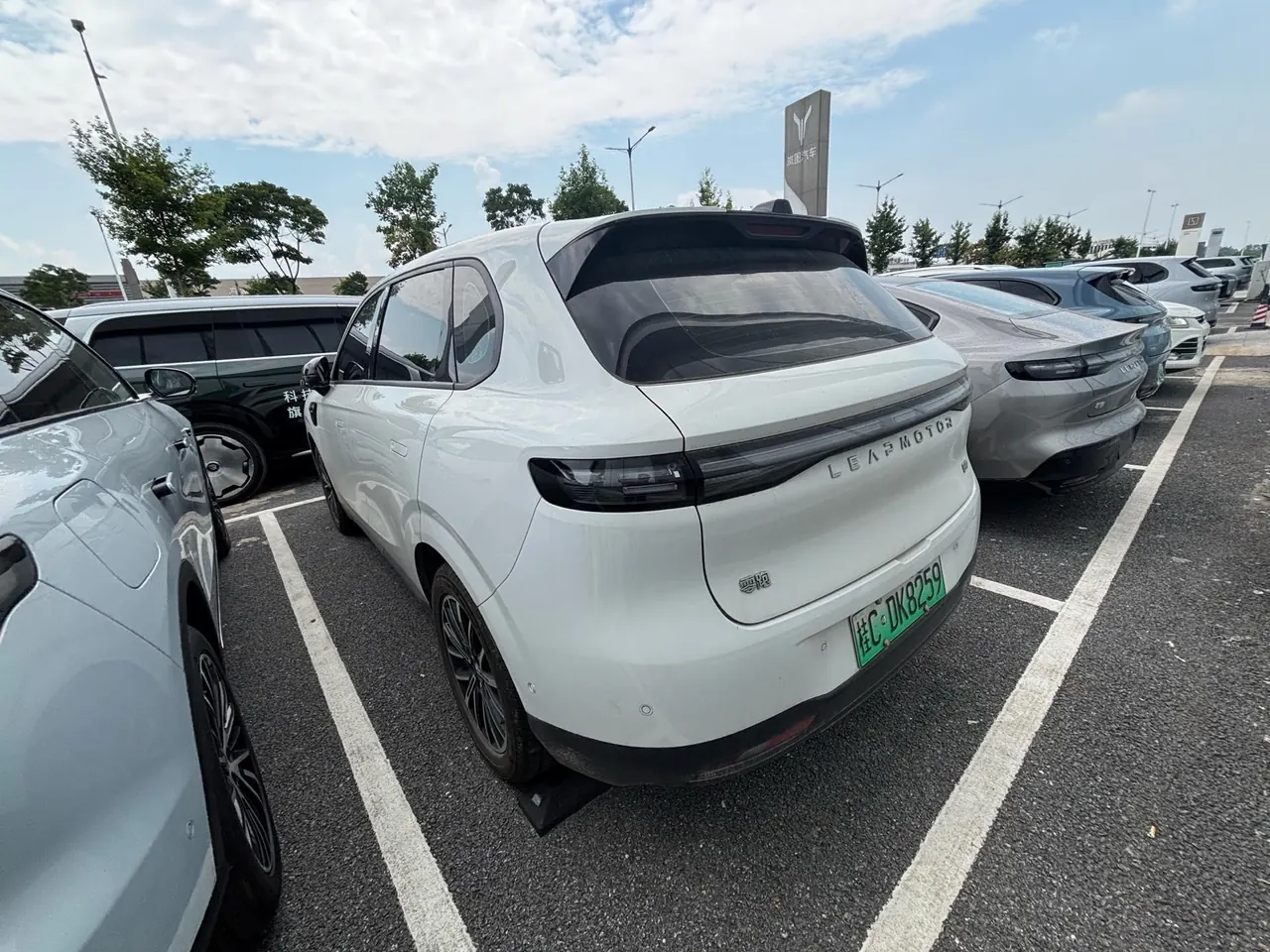 Leapmotor 2025 B 10 600 laser Radar smart driving version of automatic gear 5