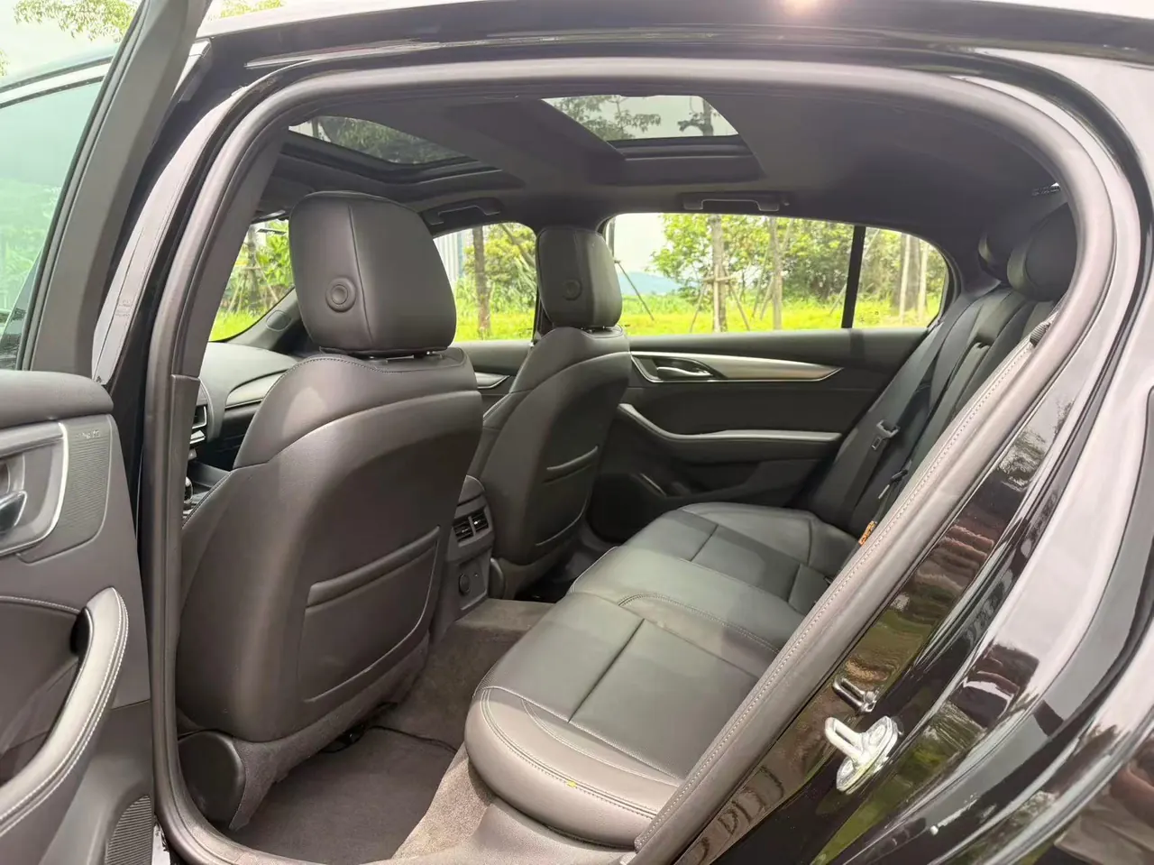 Cadillac 2025 CT5 2.0T 28T City Sports Edition Automatic Gear 15