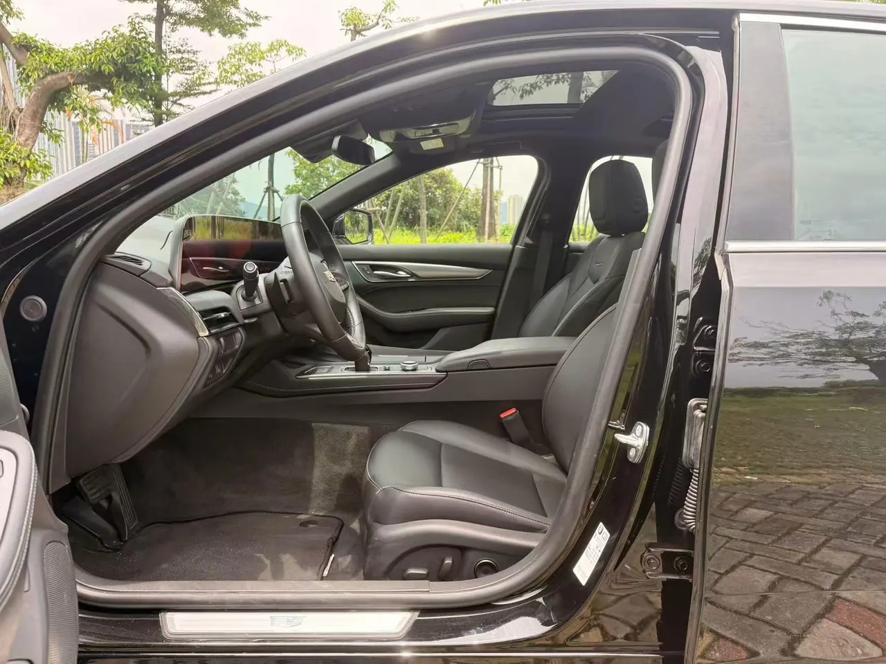 Cadillac 2025 CT5 2.0T 28T City Sports Edition Automatic Gear 16