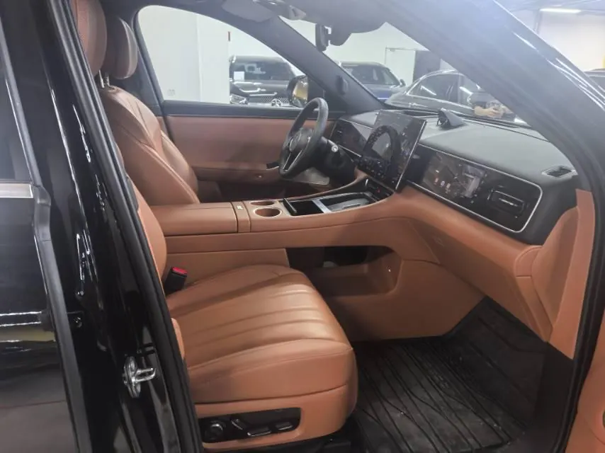 AITO 2026 AITO M7 extended range Max 4-wheel drive version 6 seats (192-line laser Radar) automatic gear 4