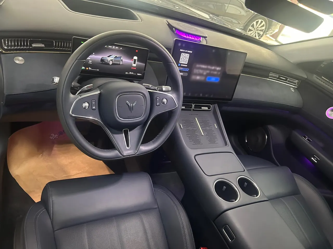 Voyah 2025 FREE four-wheel drive dry Kun version of automatic gear 8