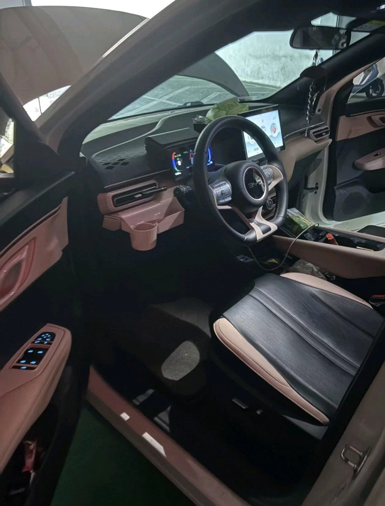 BYD 2024 Seagull Glory Edition 405km Flying Edition Automatic Gear 4