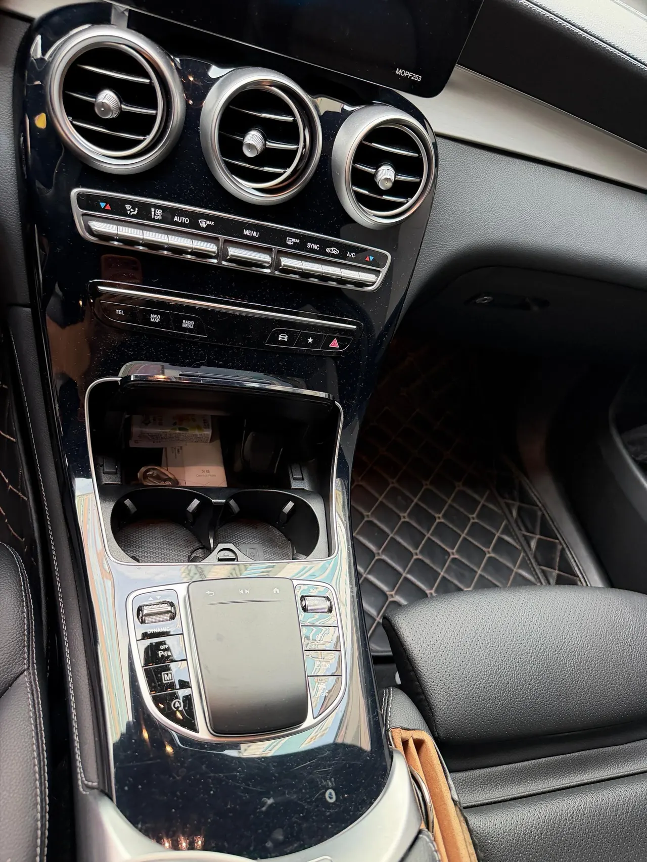 Mercedes Benz 2021 GLC 260 L 4MATIC 2.0T Dynamic Automatic 12