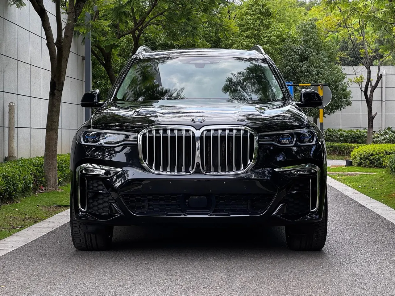 BMW X7 (Imported) 2021 X7 xDrive40i 3.0T Administrative M Sports Suit Automatic Gear 2
