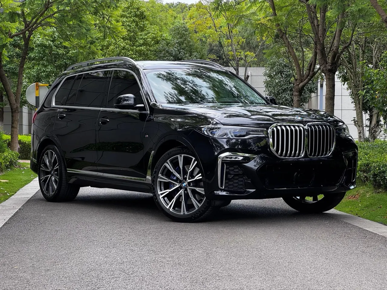 BMW X7 (Imported) 2021 X7 xDrive40i 3.0T Administrative M Sports Suit Automatic Gear 3
