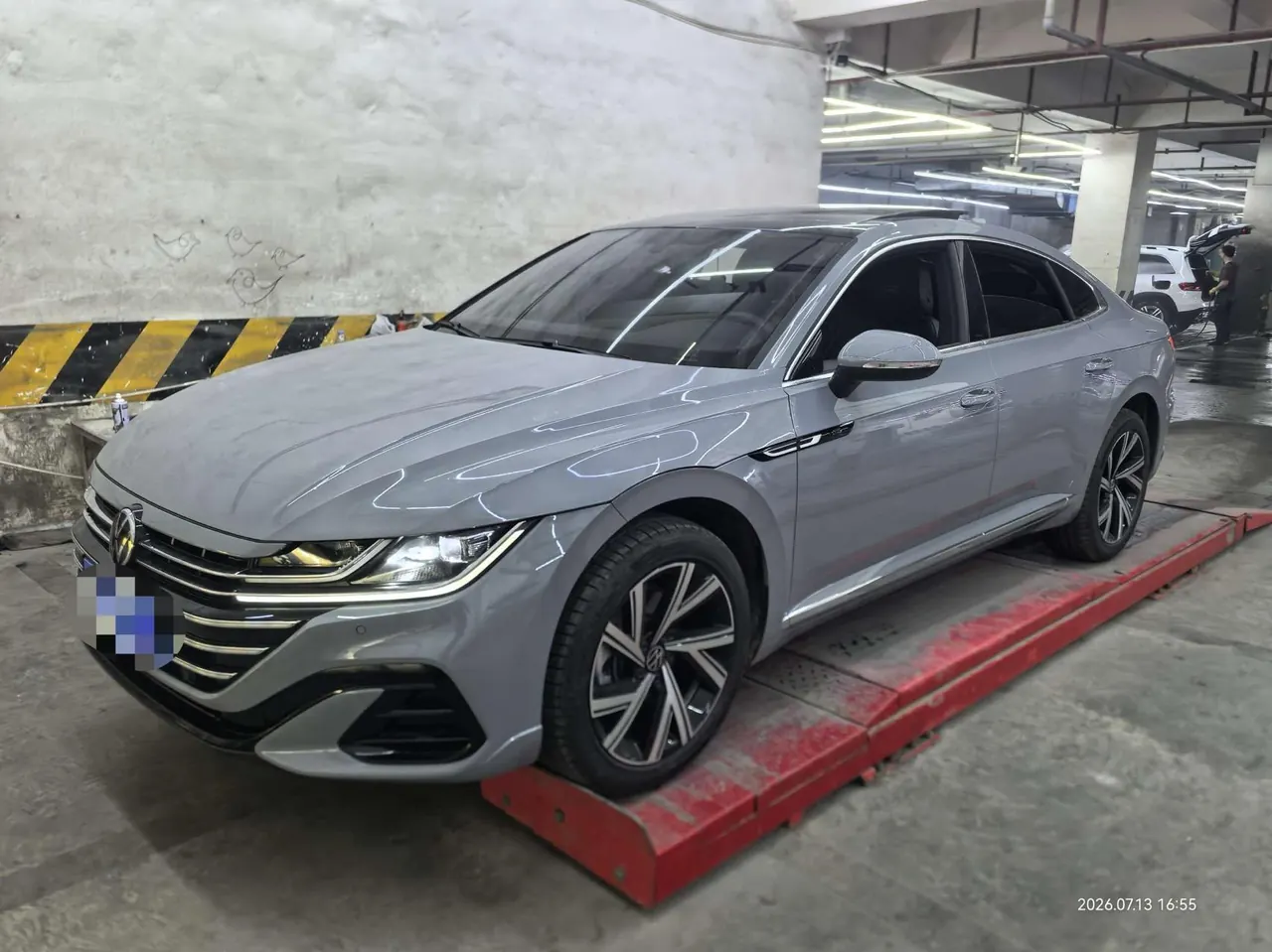 Открыть галерею: Volkswagen 2026 CC 2.0TSI 330TSI dazzling 30 million selection of automatic gear