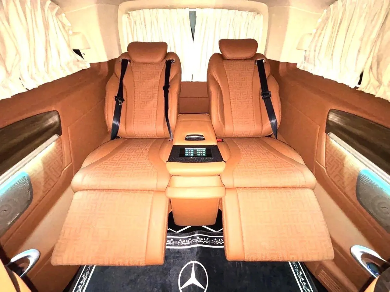 Mercedes Benz 2021 Vito 2.0T Business Edition 7-seat Automatic Gear 12