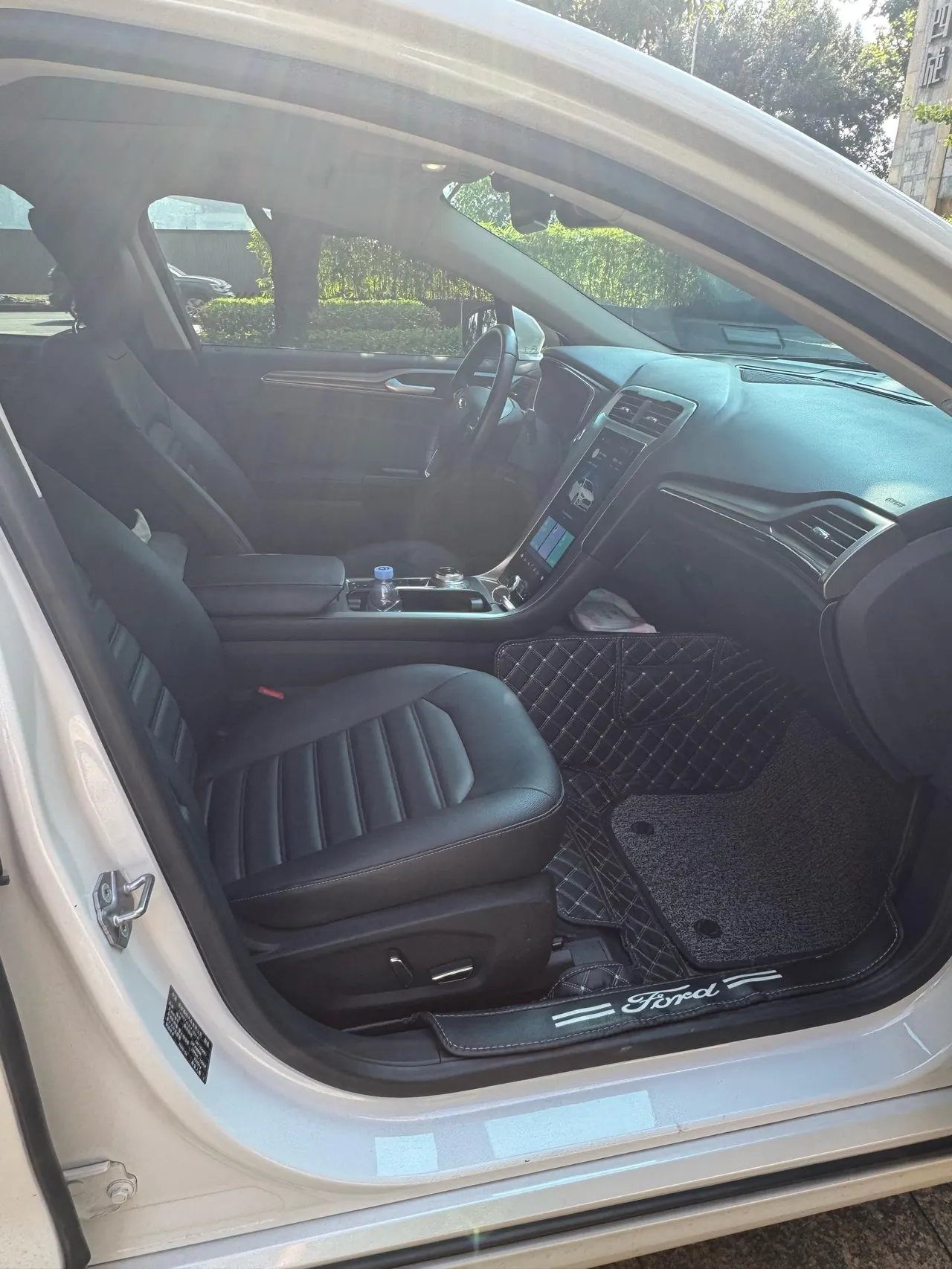 Ford 2020 Mondeo 2.0T EcoBoost 200 luxury automatic gear 6