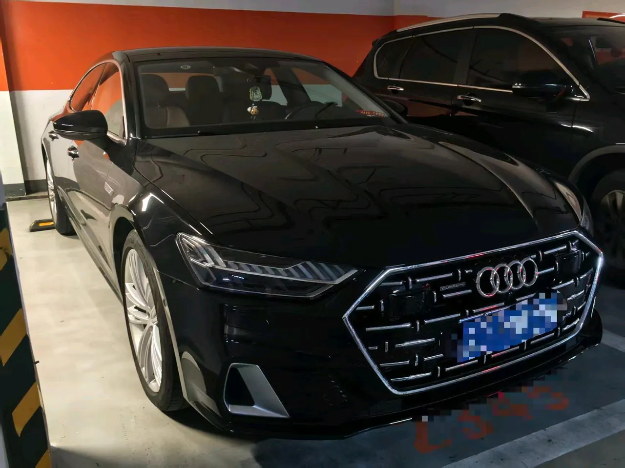 Audi 2024 A7L 2.0TFSI 45TFSI Quattro Luxury Automatic 3