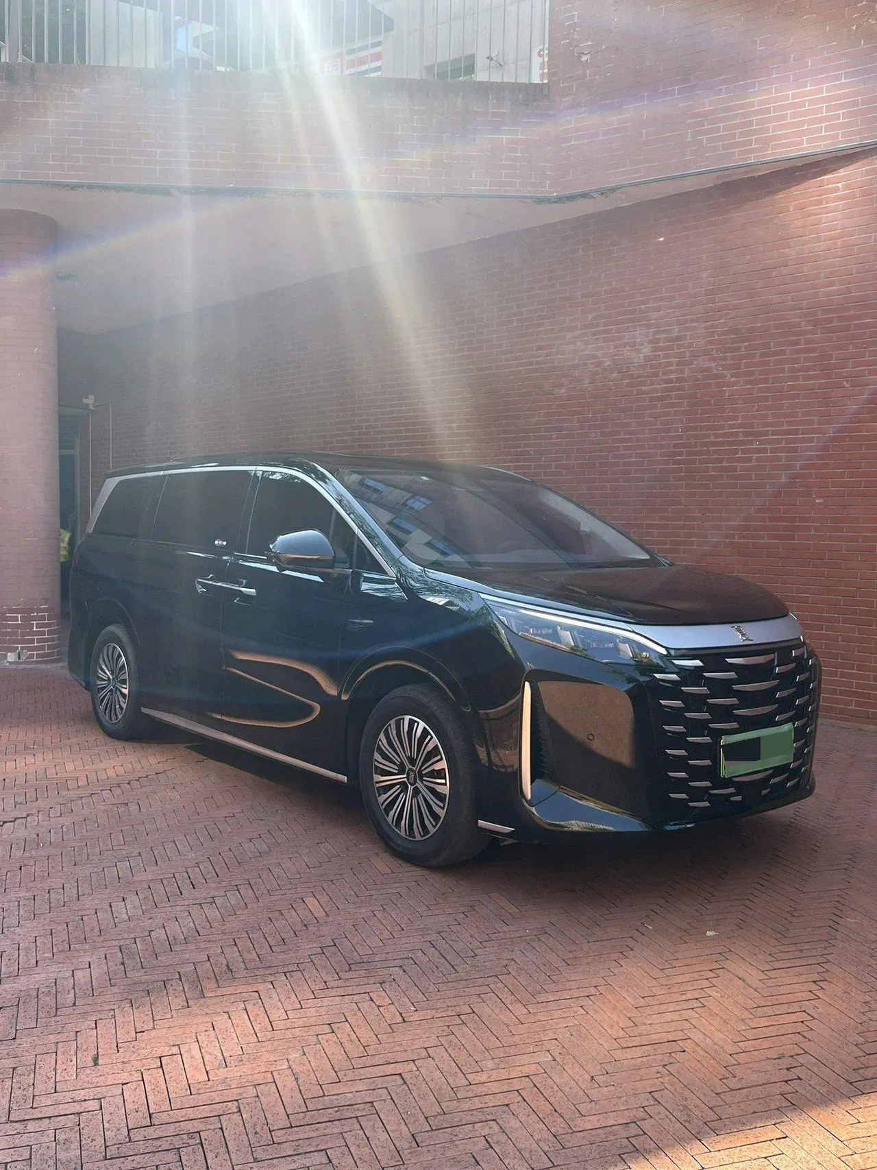 BYD 2026 Summer DM-i 1.5T CVT 218km Exceed Model Automatic 3