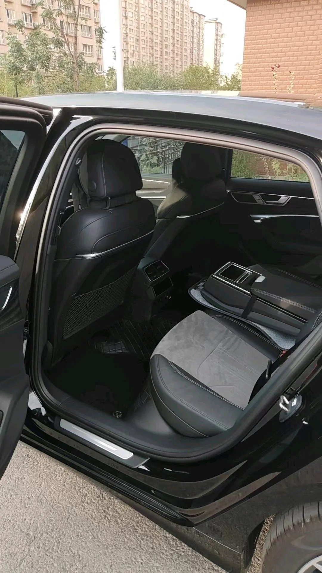 Audi 2024 A6L 2.0TFSI 45TFSI Quattro Selected Dynamic Automatic 7