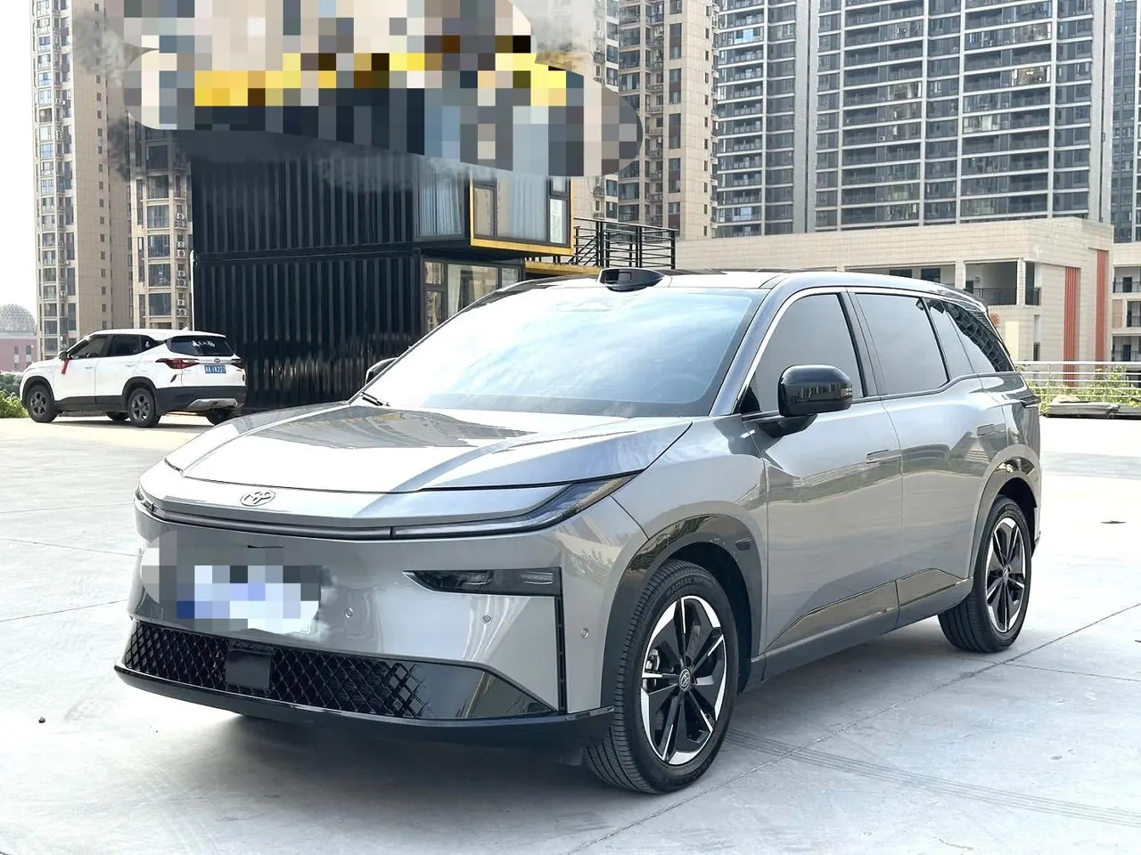 Открыть галерею: Toyota 2025 Platinum Intelligence 3X 520 Pro Advanced Intelligence Driving Edition Automatic Gear