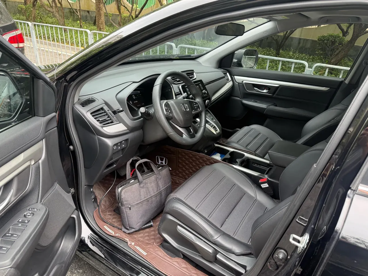 Honda 2021 CR-V hybrid 2.0 stepless two-wheel drive sharp and net speed version automatic transmission 2