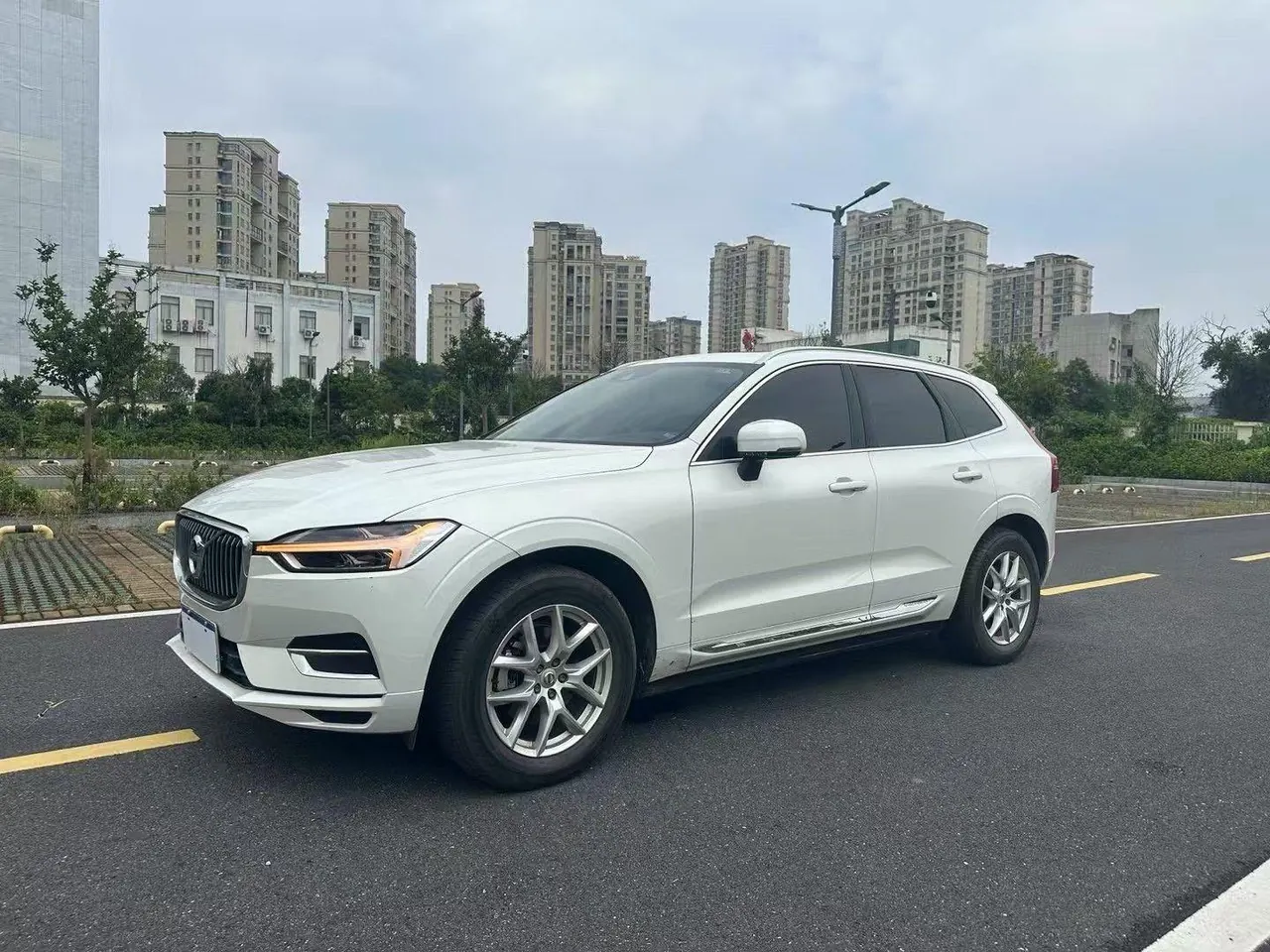 Открыть галерею: Volvo 2020 XC60 2.0T T5 4-wheel drive smart luxury automatic gear