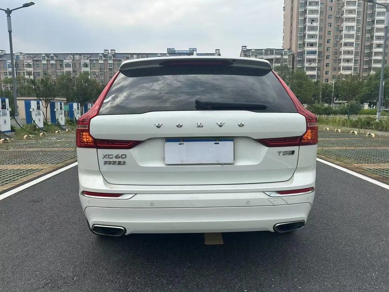 Volvo 2020 XC60 2.0T T5 4-wheel drive smart luxury automatic gear 5