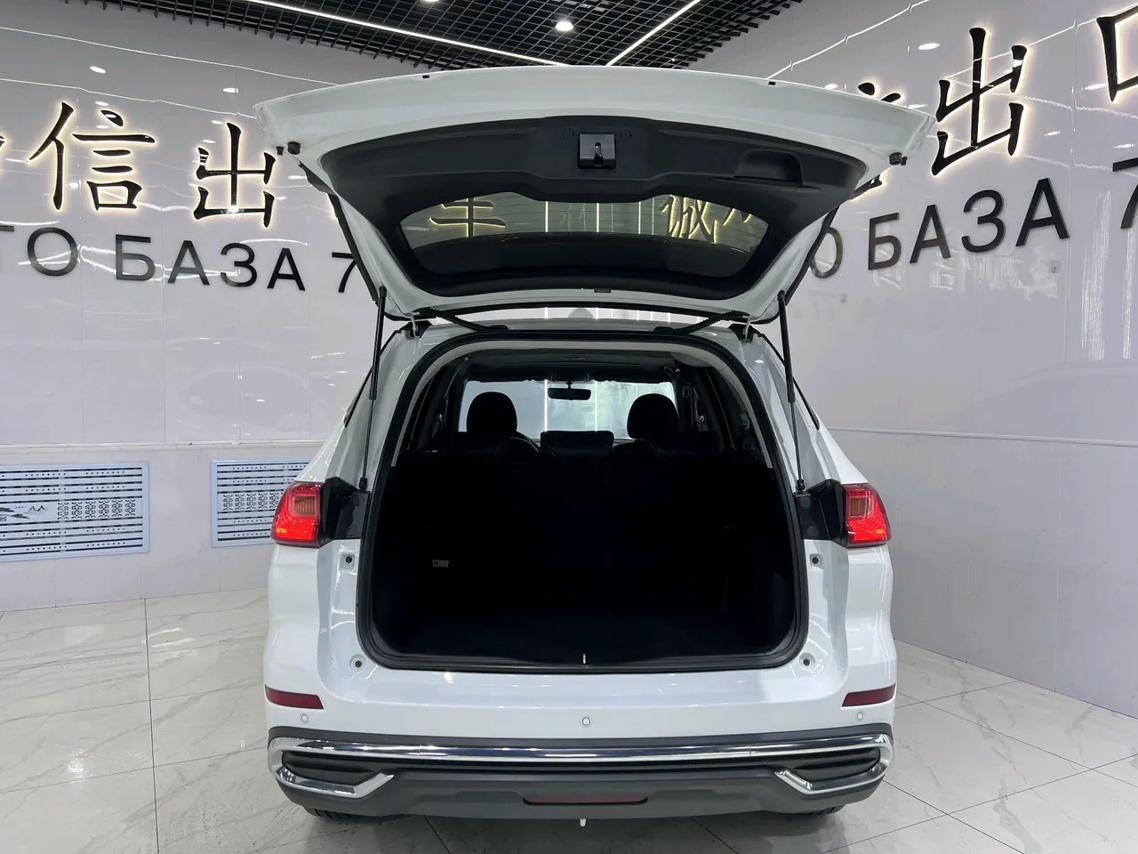 Haval 2021 M6 PLUS 1.5T Luxury Smart Joint Automatic Gear 16