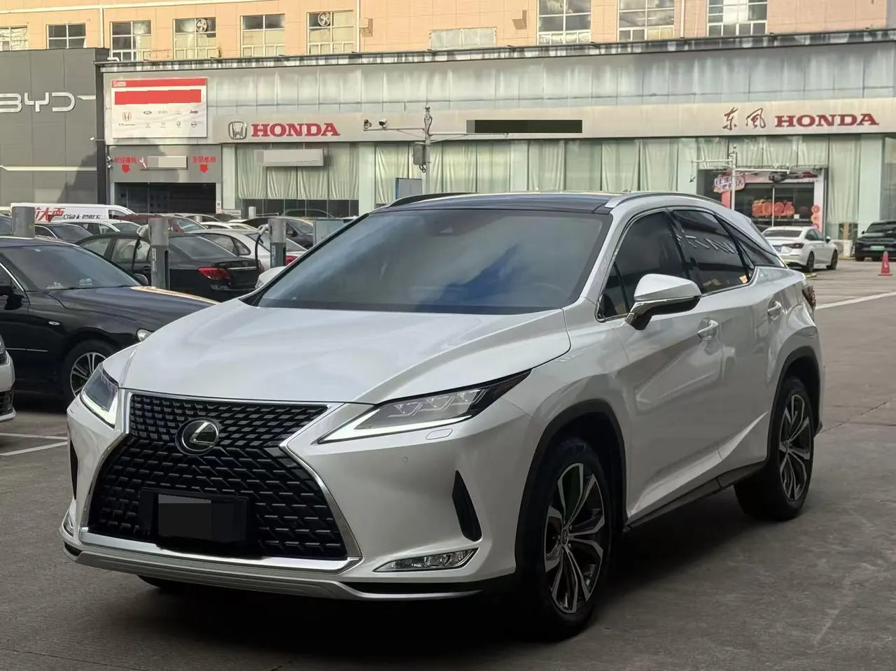 Открыть галерею: Lexus RX (Imported) 2020 RX300 2.0T Four-wheel Drive Elegant Edition (Modified) Automatic Gear