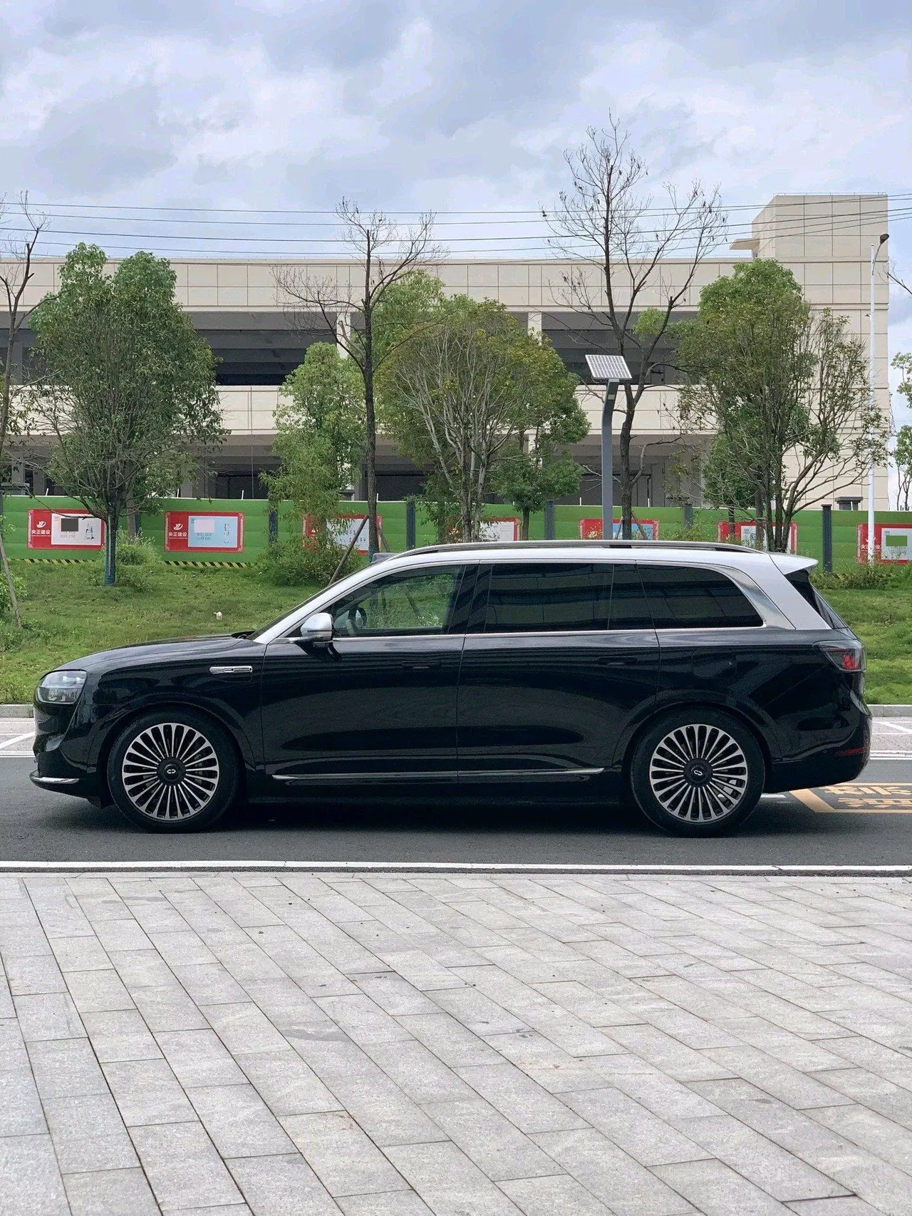 AITO 2024 AITO M9 extended range Max version 52kWh automatic gear 3