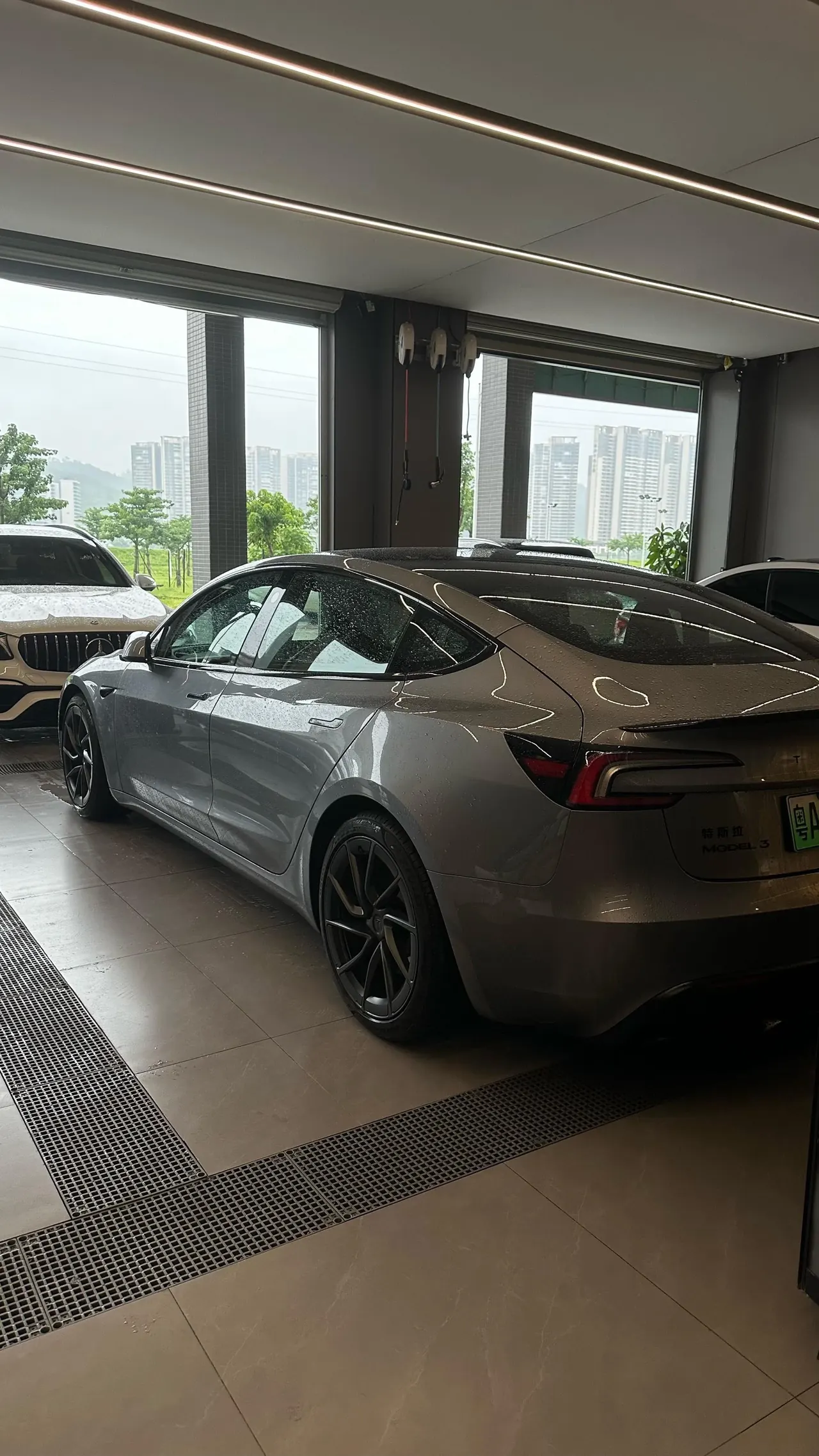 Tesla 2025 Model 3 high-performance all-wheel drive version (facelift) automatic gear 2
