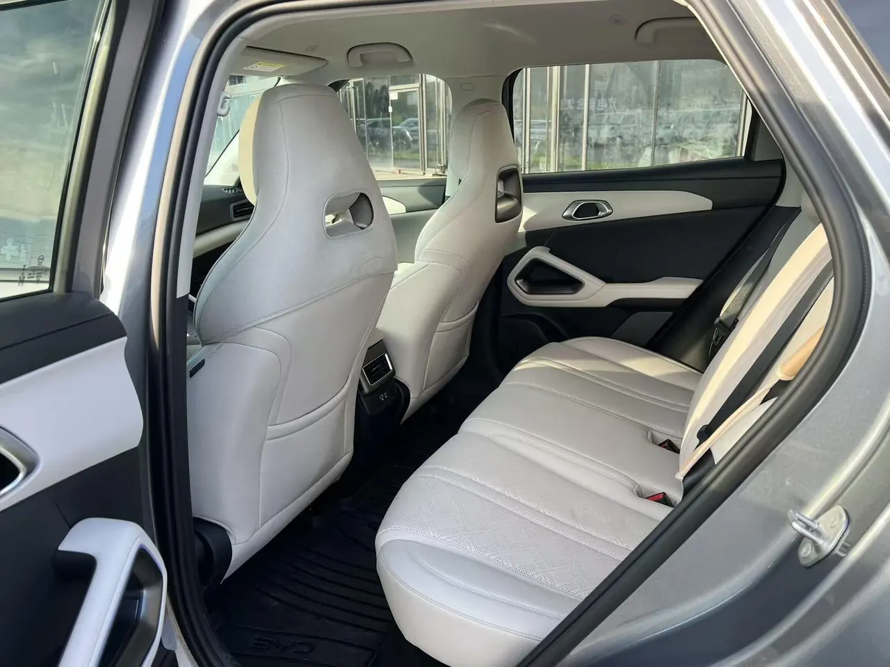 BYD 2025 Yuan UP Smart Driving 401KM Vital Automatic Gear 11