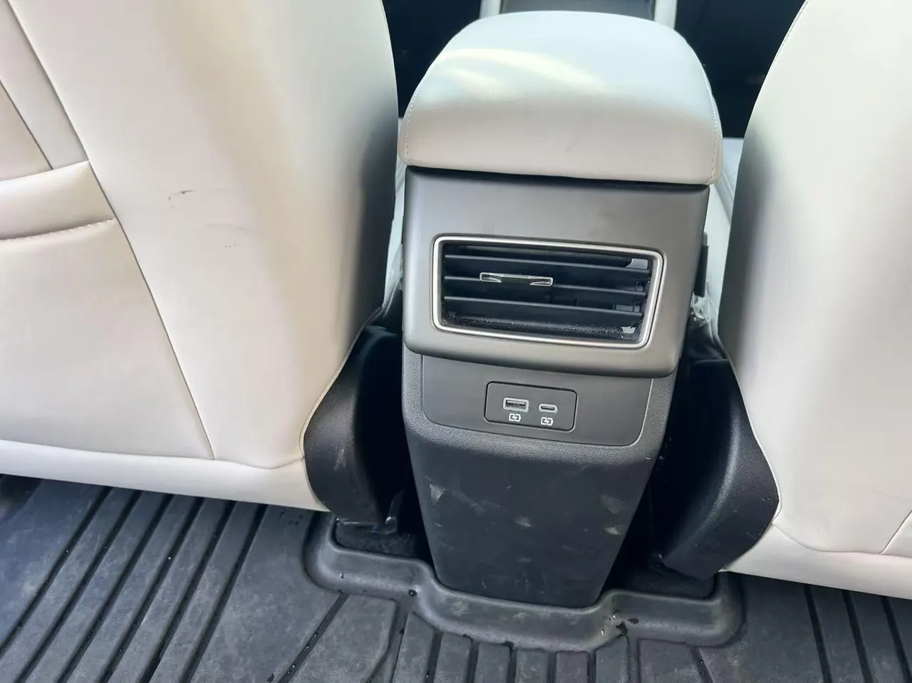 BYD 2025 Yuan UP Smart Driving 401KM Vital Automatic Gear 14