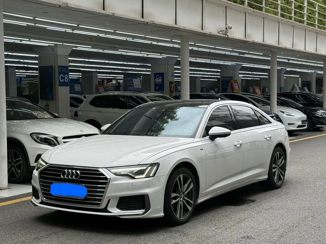 Audi 2020 A6L 2.0TFSI 40TFSI Deluxe Dynamic Automatic - View 1