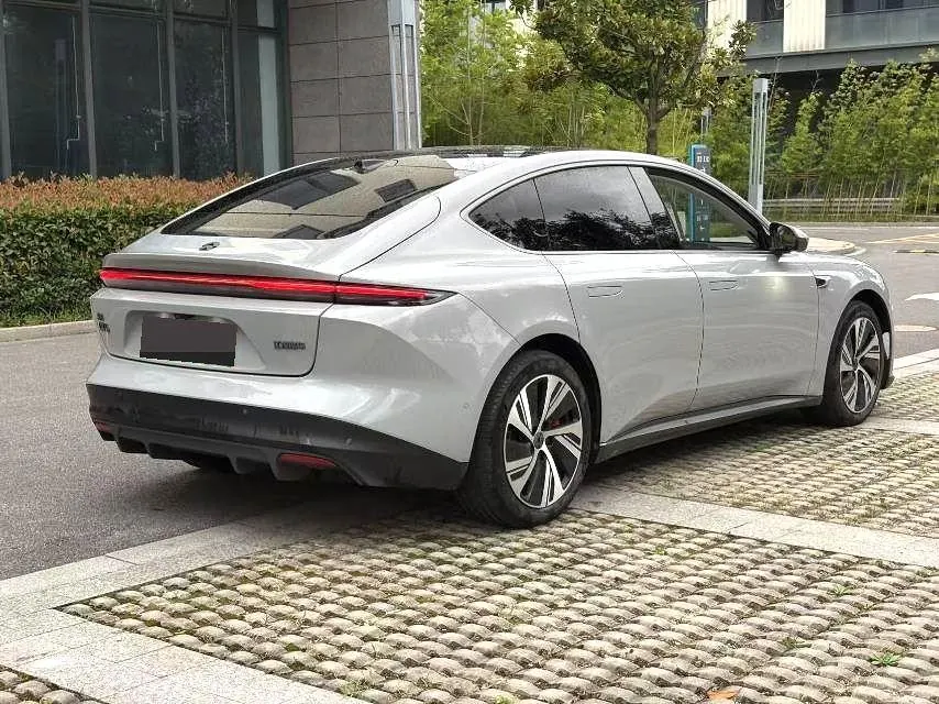 NIO 2022 ET5 75kWh automatic gear 7