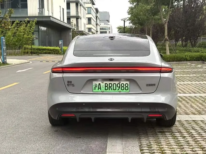 NIO 2022 ET5 75kWh automatic gear 8
