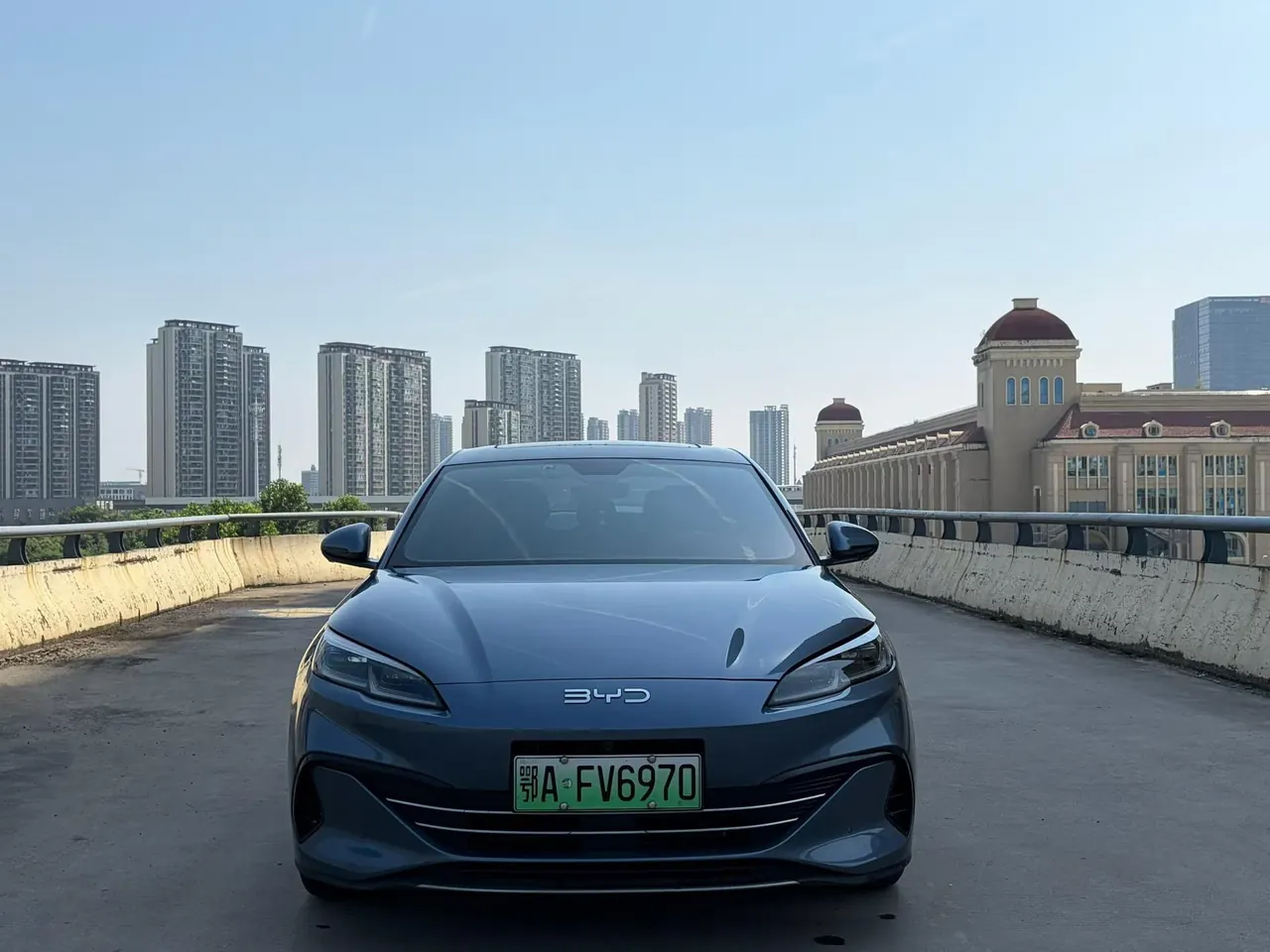 BYD 2023 Qin PLUS DM-i 1.5 stepless champion version excellent 120KM automatic gear 2