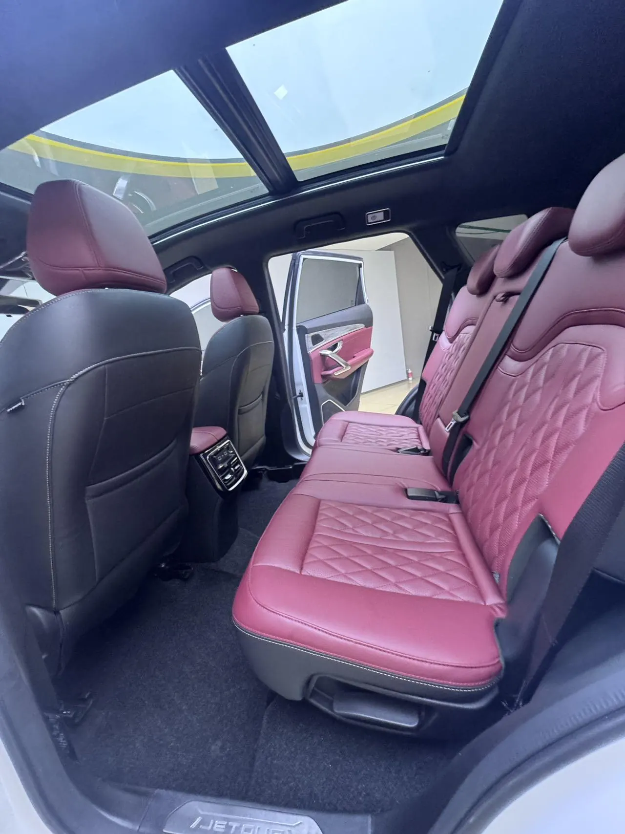 Jetour 2023 X70 PLUS 1.5T Brave PLUS7 Automatic Gear 10