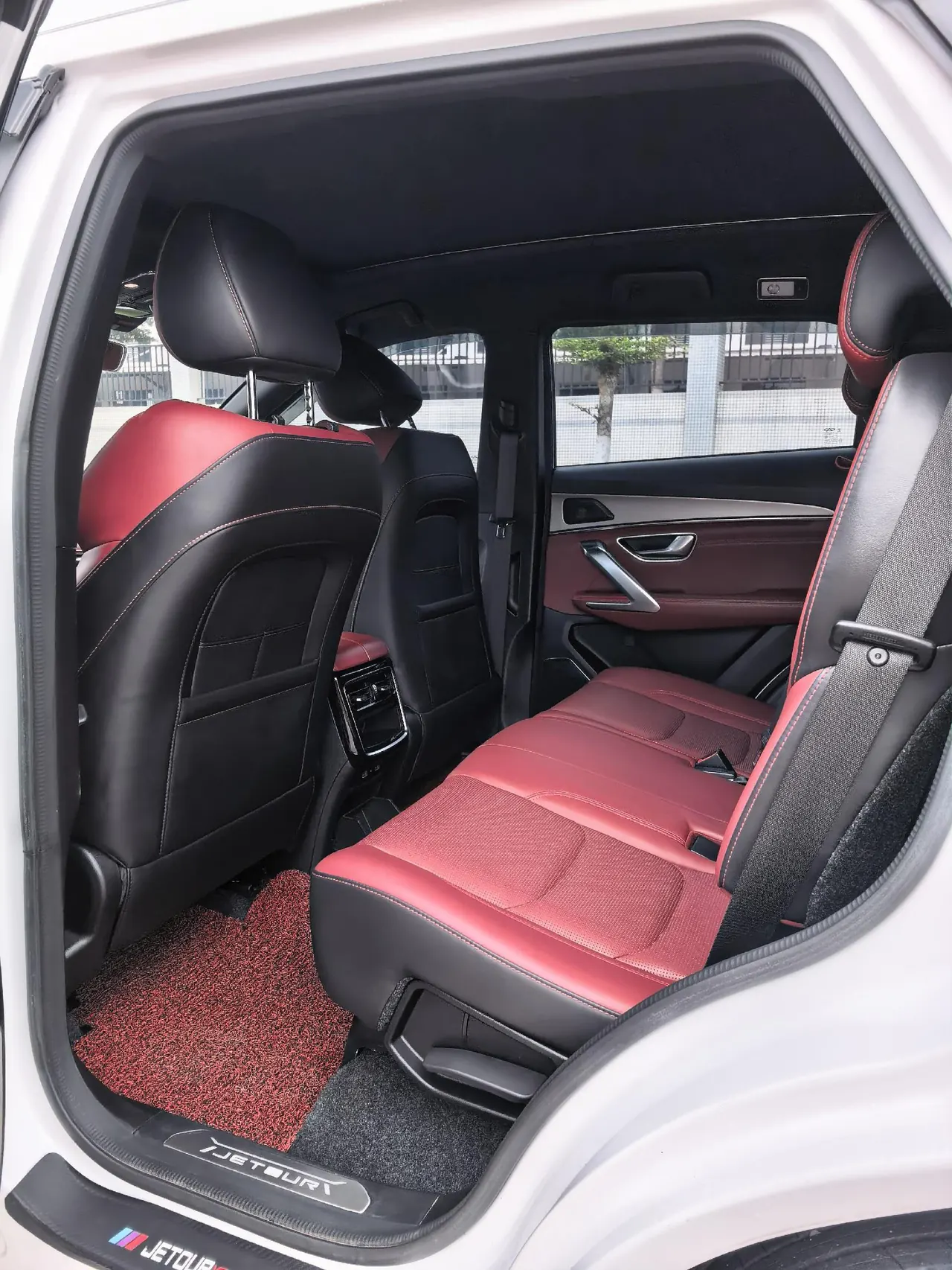 Jetour 2021 X70 PLUS 1.5T Mountain 7 Automatic Gear 9