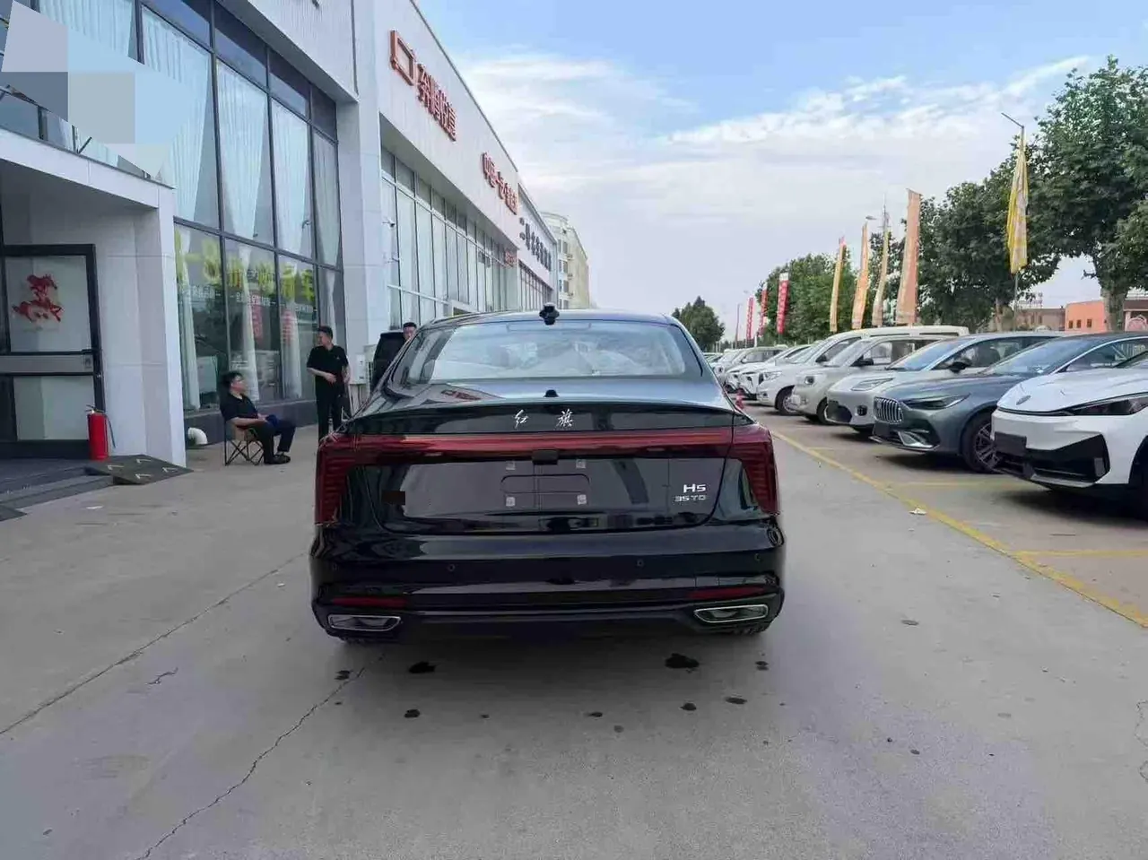 HongQi 2026 H5 1.5T Flag Rhyme Pro Edition Automatic Gear 4