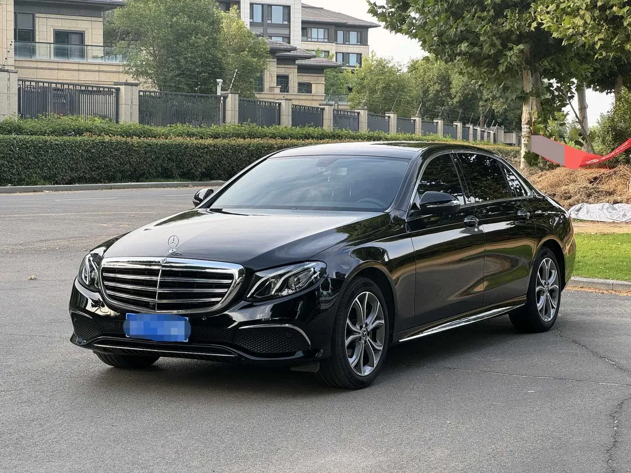 Mercedes Benz E Class 2020 E 300 L 2.0T Sports Fashion (Modified) Automatic Gear - View 1