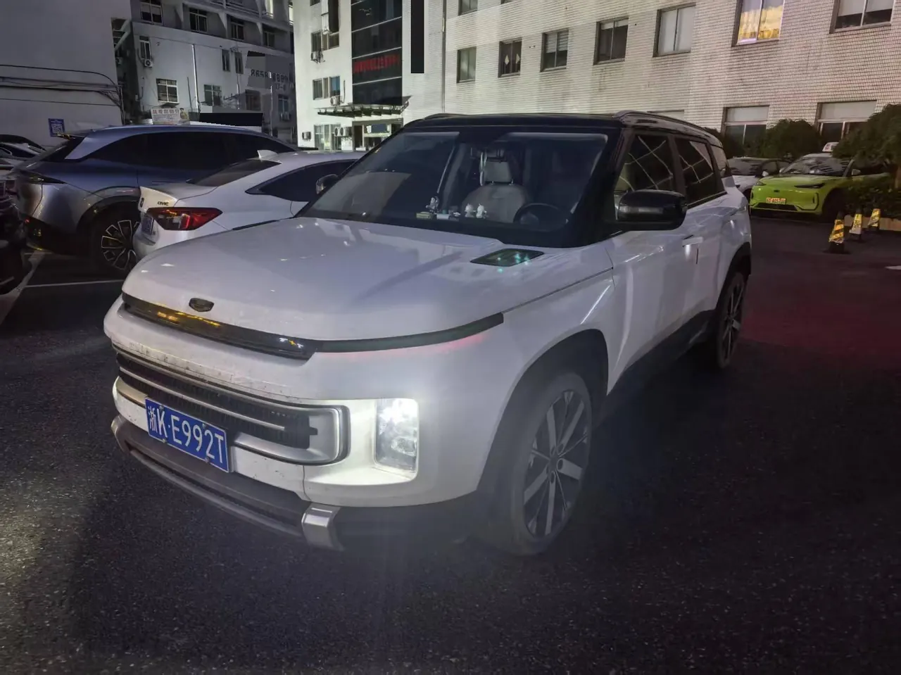 Открыть галерею: Geely 2023 icon 1.5TD protagonist automatic gear