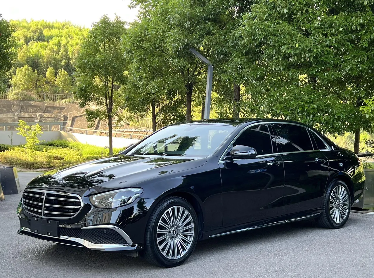 Mercedes Benz E-Class 2021 E 300 L 2.0T Fashion Automatic Gear - View 1