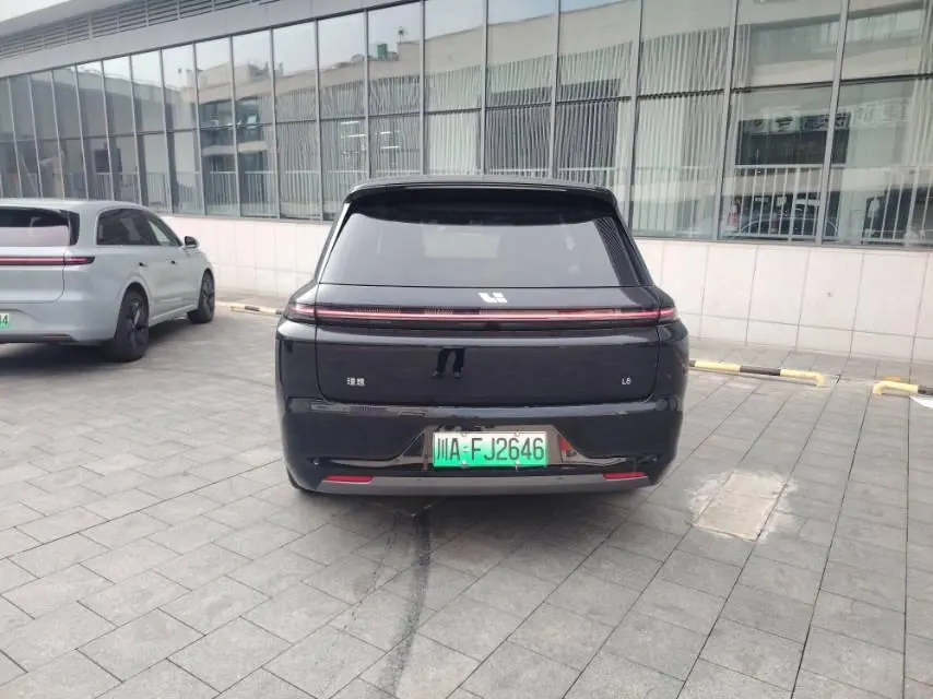Li 2025 L8 Ultra Smart New Edition Automatic Gear 3