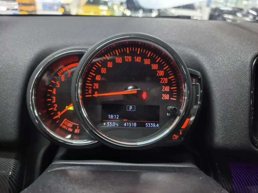 MINI Countryman (Imported) 2020 Cooper Countryman All 4 1.5T Connoisseur Automatic Gear 10